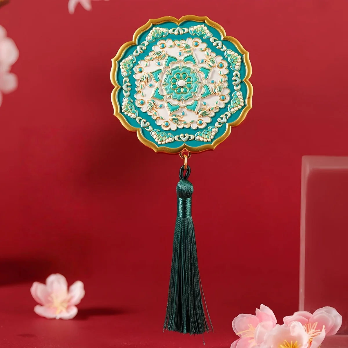 Chinese style tassel handheld makeup mirror for women luxurious gift box Holiday Gift for Women reapply makeup