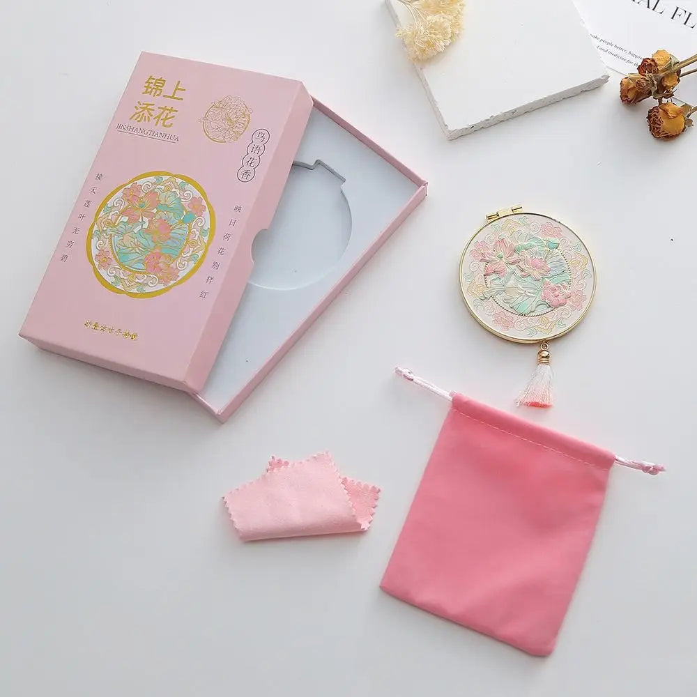 Crafts Metal Makeup Mirror Folding Creative Cosmetic Mirror Portable Exquisite Handheld Mirror Student