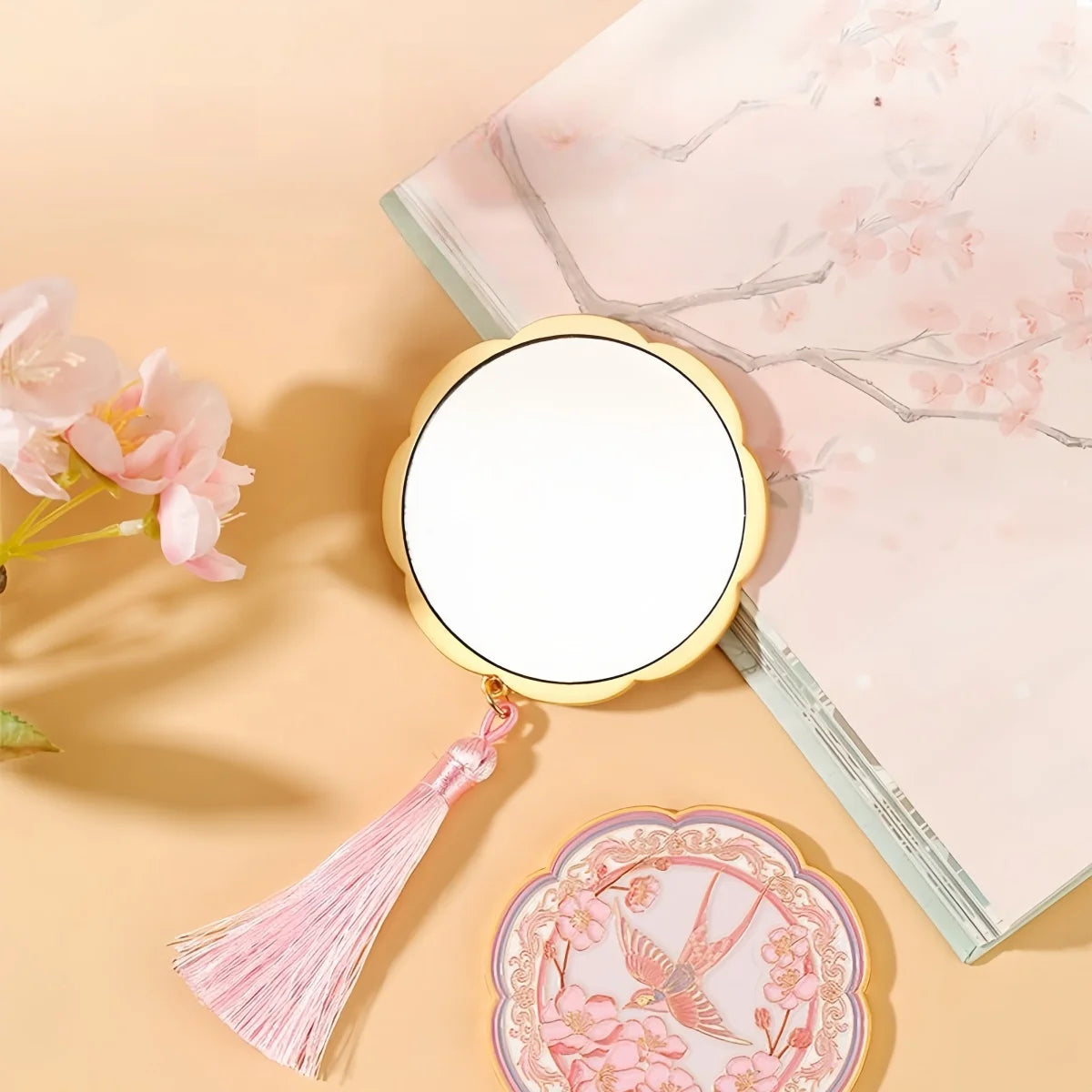 Chinese style tassel handheld makeup mirror for women luxurious gift box Holiday Gift for Women reapply makeup